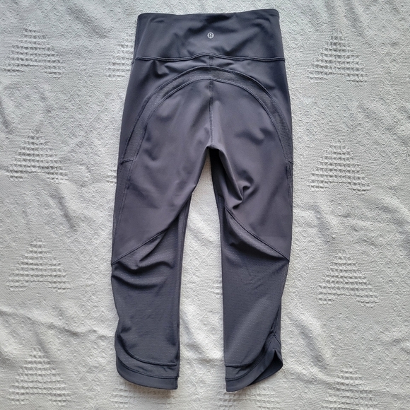 Lululemon Revitalize Athletic Activewear Sport Mesh Legging Crop (21") Blue Tied - Picture 3 of 11